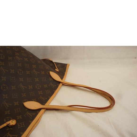 Louis Vuitton Neverfull MM Shoulder Bag - Picture 5 of 6